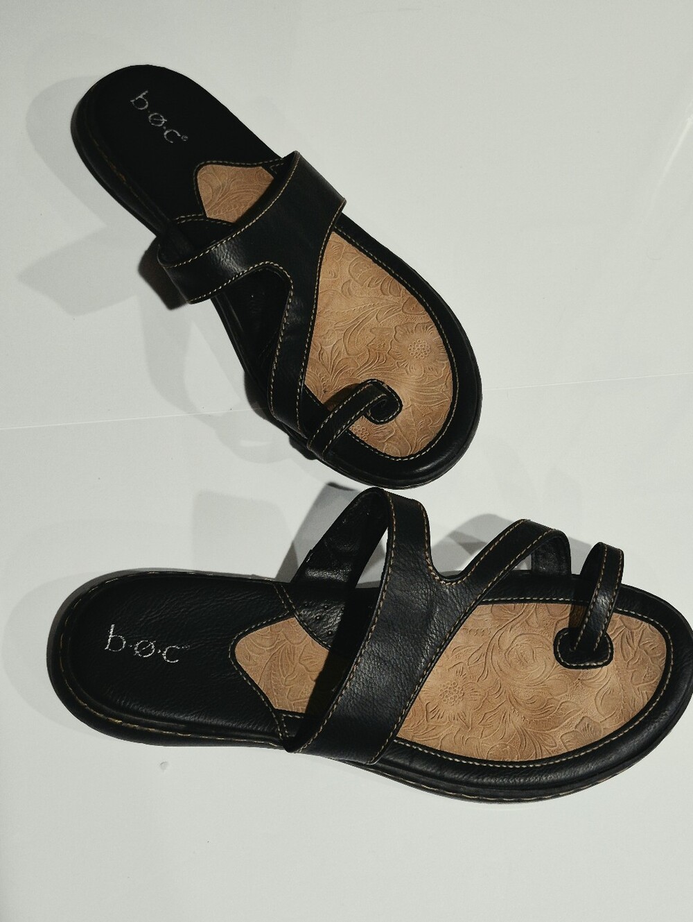 b.o.c. Women’s Black Leather Slide Sandals